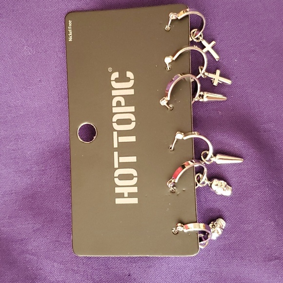 *NWT* Hot Topic's 3Pk Silver Charm Hoops - Picture 15 of 15